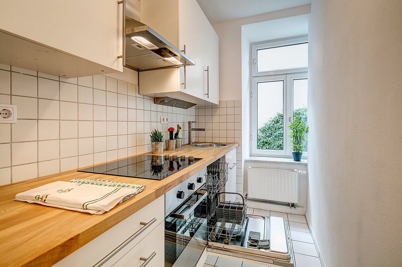 Etagenwohnung mit 4 Zimmern | München-Maxvorstadt | 2011ML2 | ...elektrischen Geräten