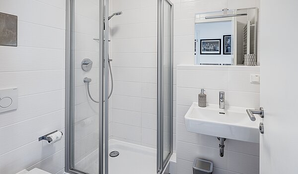 Etagenwohnung mit 3 Zimmern | 70483 | ...Dusche