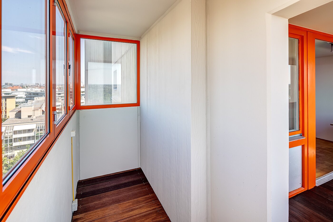 Etagenwohnung mit 1 Zimmer | München-Laim | 70144 | ... über Eck gehend...