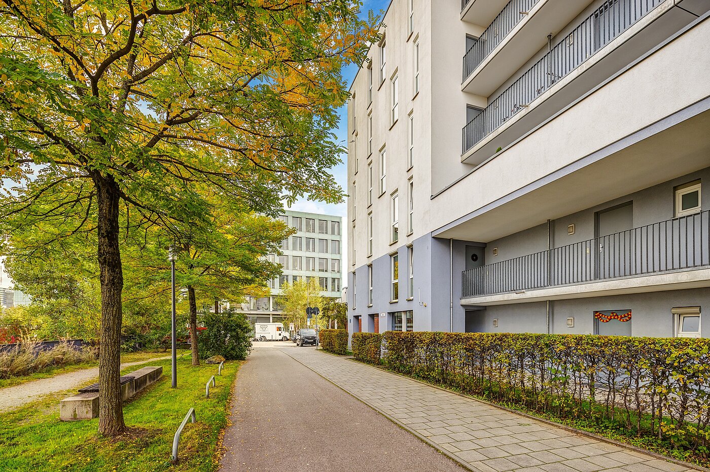 Etagenwohnung mit 2.5 Zimmern | München-Schwanthalerhöhe | 2210ML2 | Weg zum Haus