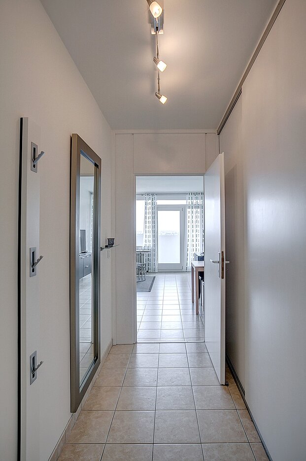 Etagenwohnung mit 1 Zimmer | München-Moosach | 70092 | Diele mit...