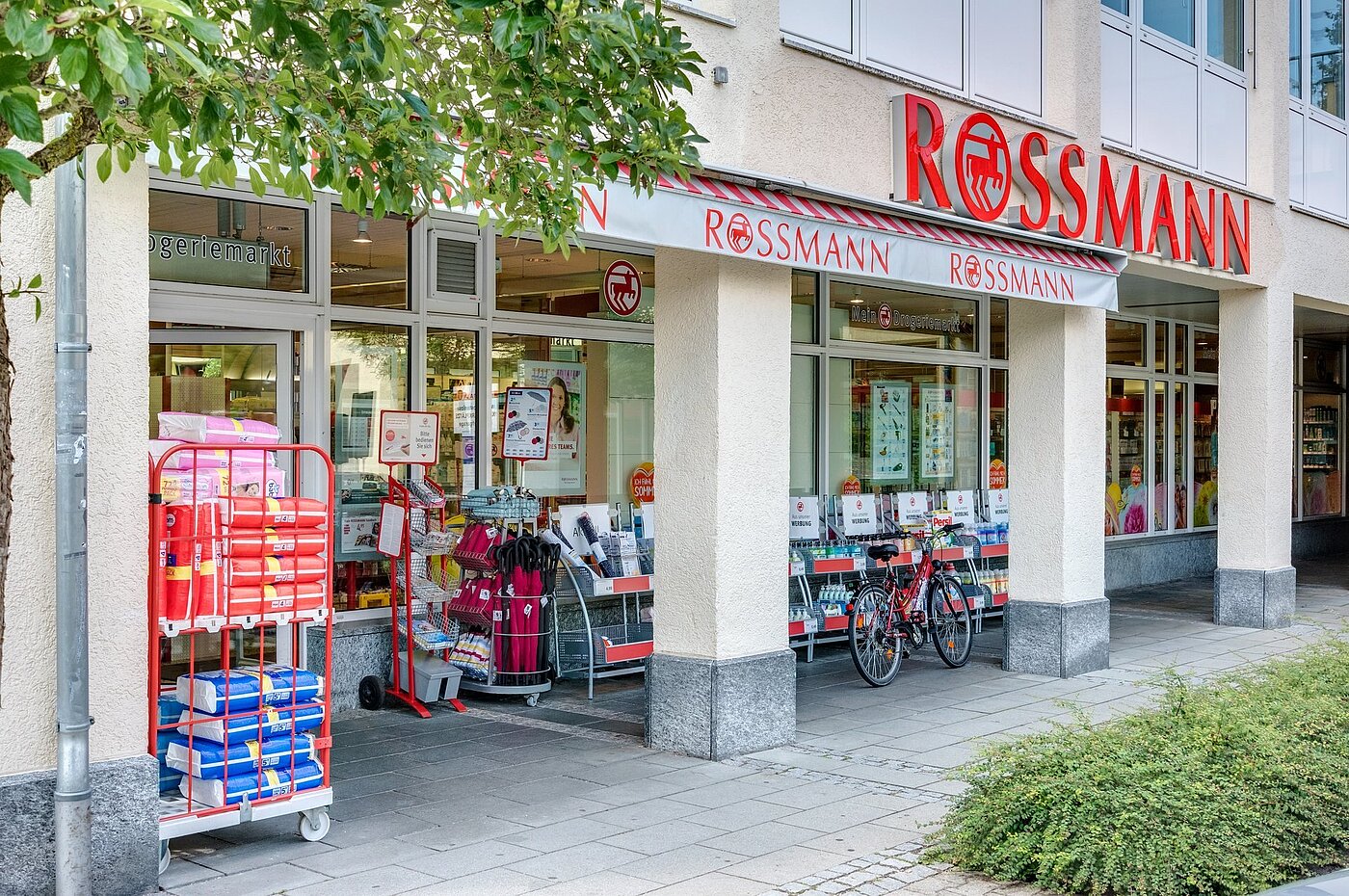 Etagenwohnung mit 2 Zimmern | Unterhaching | 2004ML7 | Alles in der Nähe