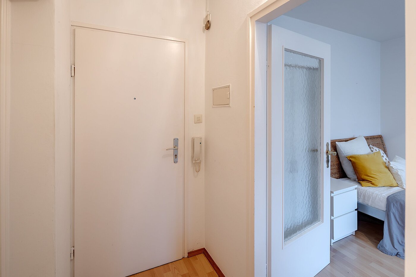 Etagenwohnung mit 1 Zimmer | München-Bogenhausen | 2012ML2 | Der Eingangsbereich