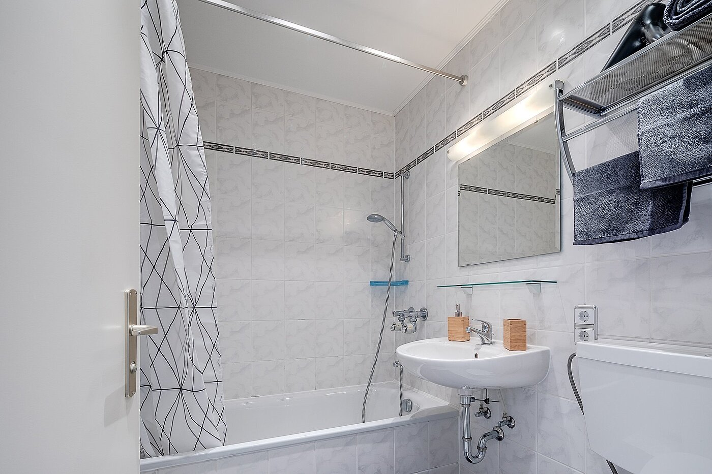 Etagenwohnung mit 1 Zimmer | München-Moosach | 1903ML3 | Bad mit Badewanne