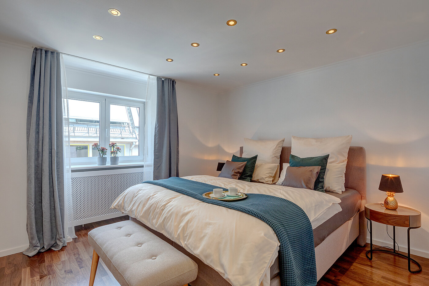 Etagenwohnung mit 2 Zimmern | München-Schwabing | 70434 | ...Schlafzimmer...