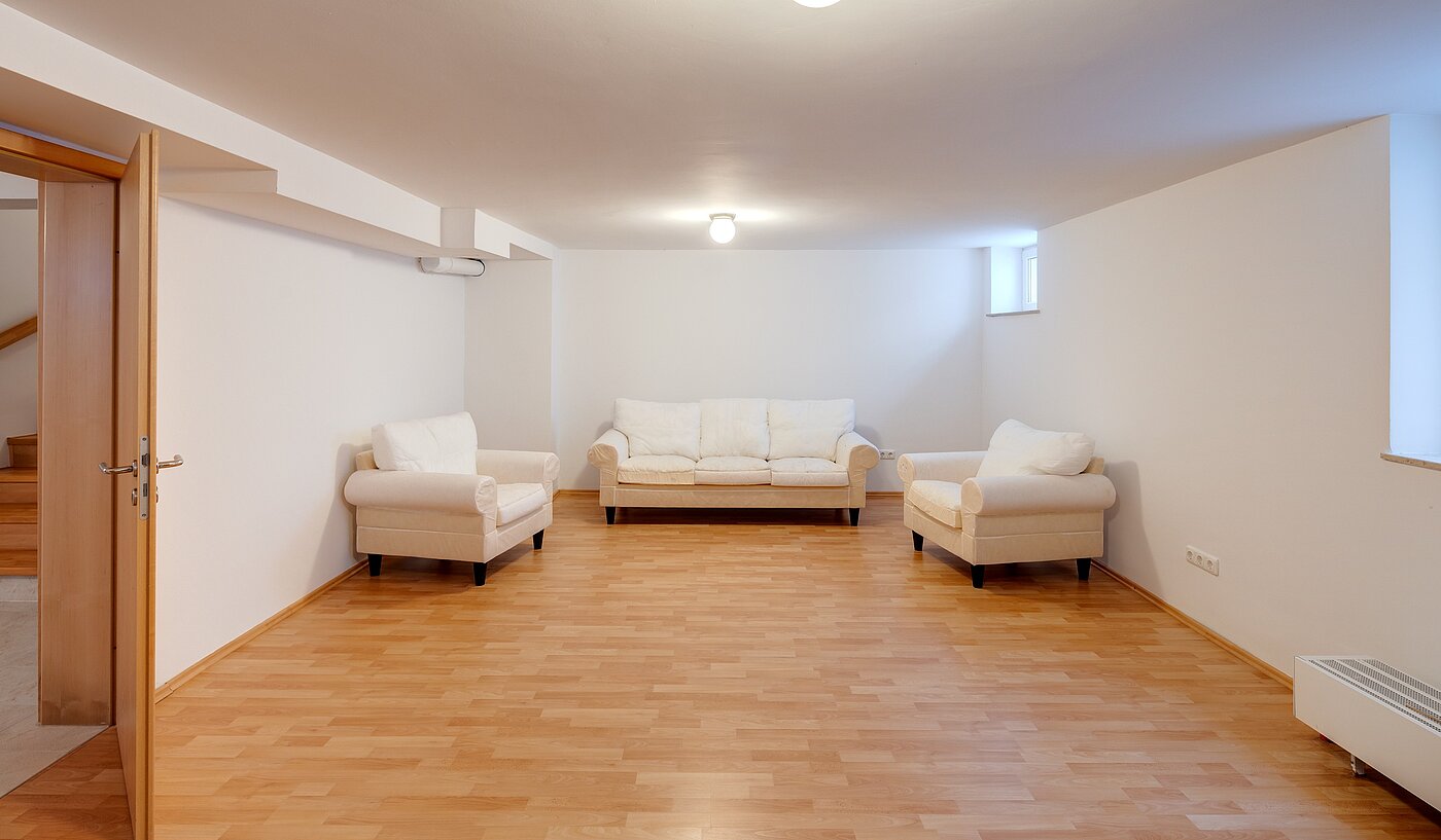 Doppelhaushälfte mit 6.5 Zimmern | Unterschleißheim | 70122 | Großer Hobbyraum