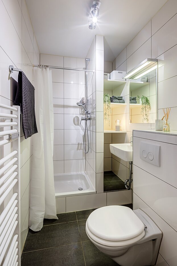 Etagenwohnung mit 1 Zimmer | München-Maxvorstadt | 70027 | Hell gefliestes...