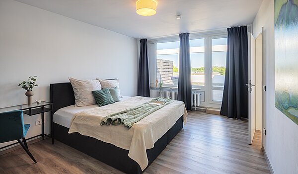 Terrassenwohnung mit 3.5 Zimmern | München-Berg am Laim | 704511 | Schlafzimmer I