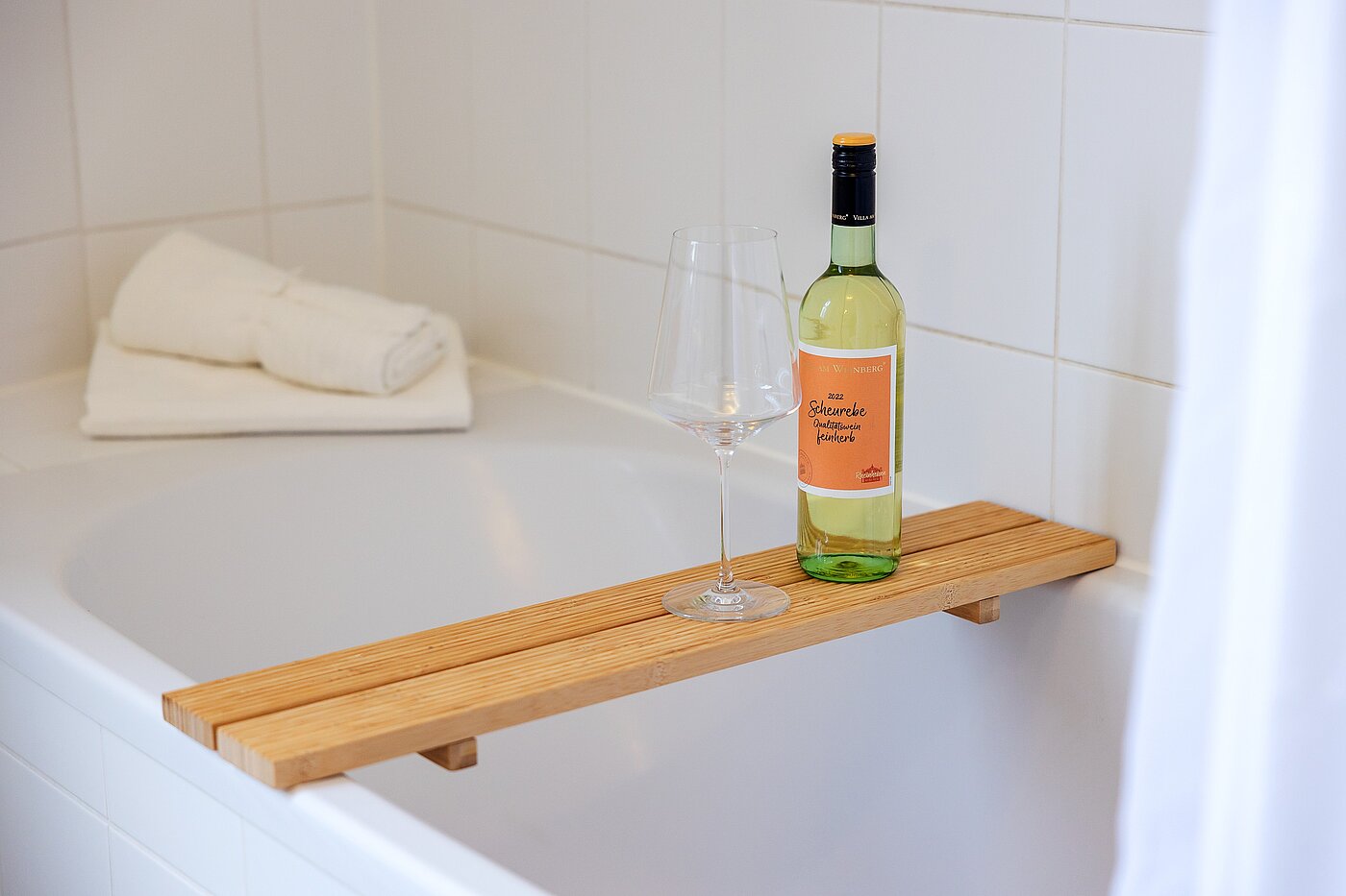 Etagenwohnung mit 1 Zimmer | München-Schwabing | 701051 | ...Badewanne