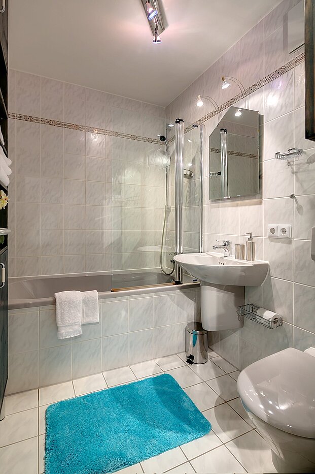 Etagenwohnung mit 2 Zimmern | München-Sendling-Westpark | 2102ML6 | mit Badewanne