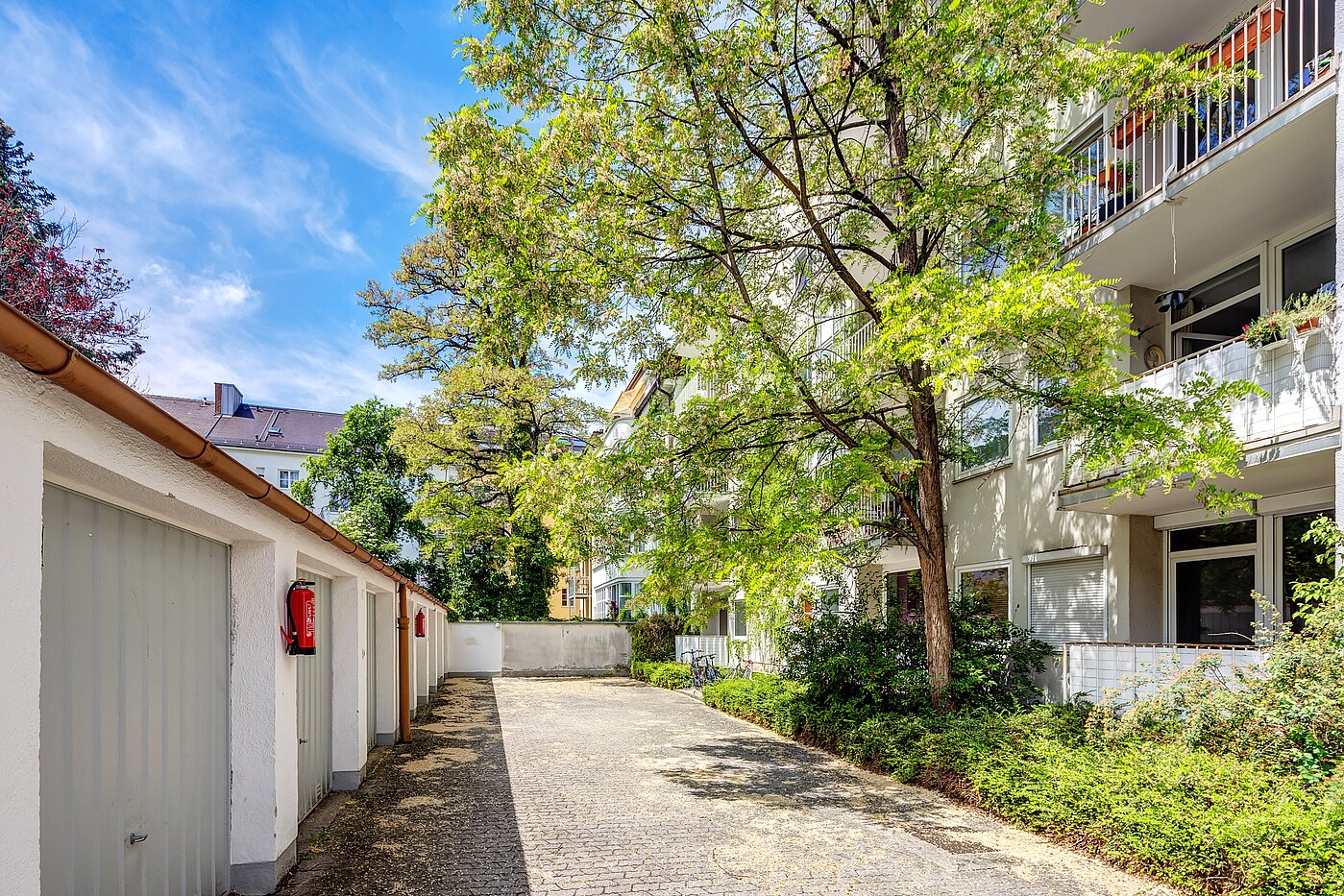 Etagenwohnung mit 1.5 Zimmern | 70127 | Von viel Grün...