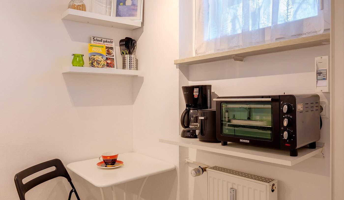 Apartment mit 1 Zimmer | München-Sendling-Westpark | 70395 | ...Fenster und Essplatz