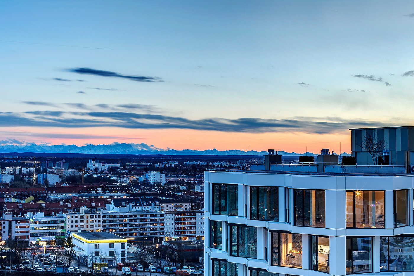 Apartment mit 1.5 Zimmern | München-Neuhausen | 70179 | Alpenpanorama und...