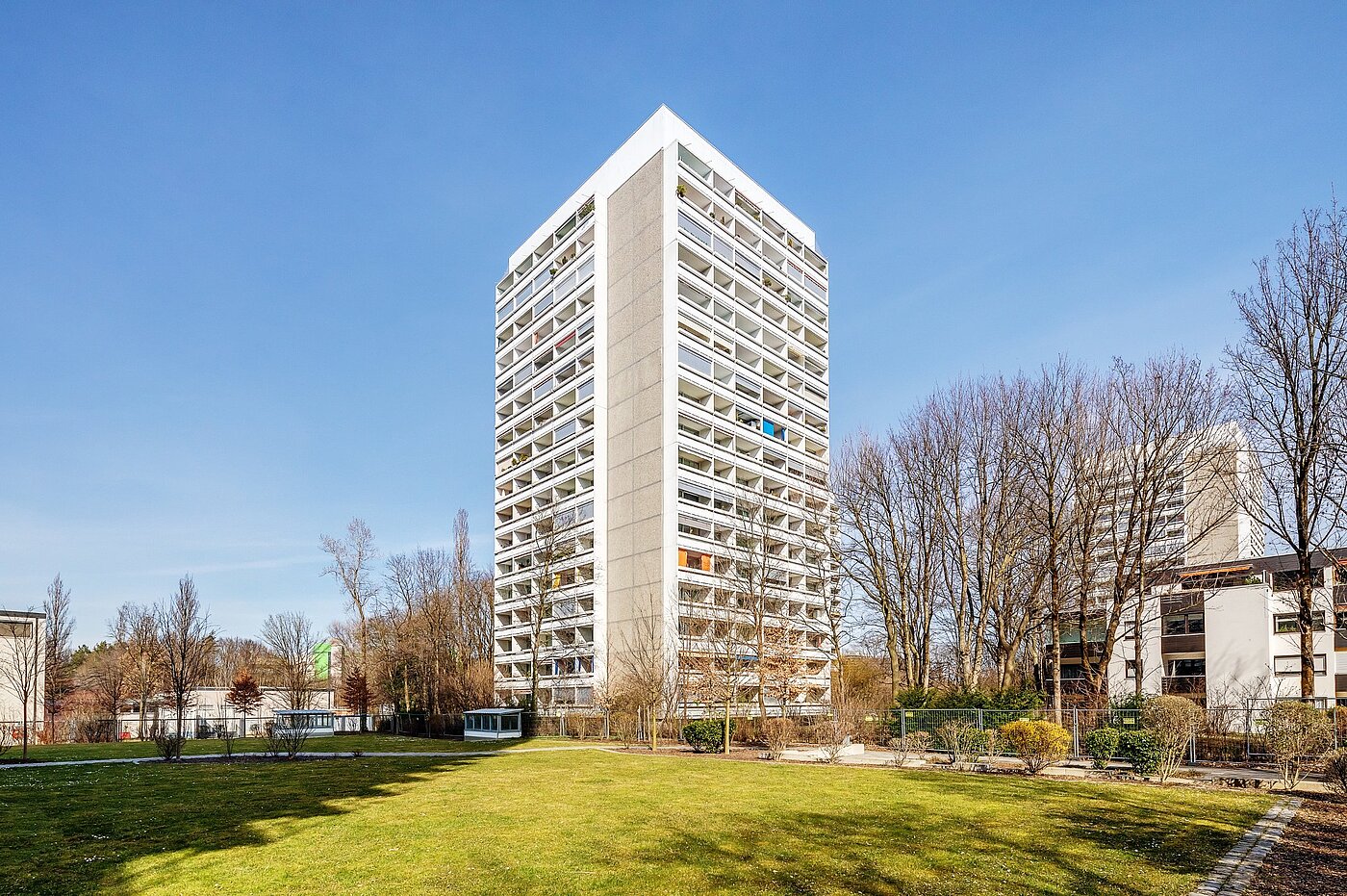 Etagenwohnung mit 1 Zimmer | München-Bogenhausen | 2103ML6 | Umliegende Nachbarschaft