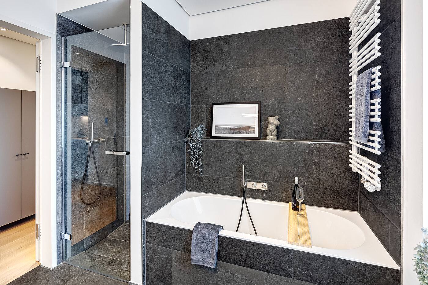 Penthouse mit 2 Zimmern | München-Maxvorstadt | 704271 | ...Dusche und Badewanne