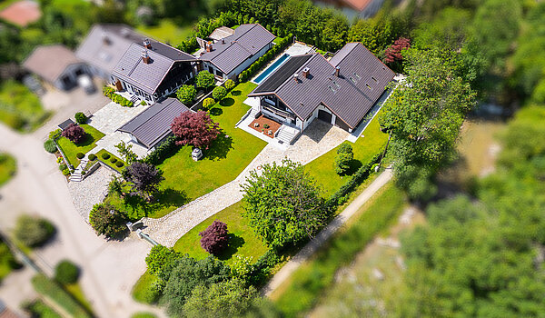 Besondere Immobilie mit 15 Zimmern | Bad Wiessee | 701592 | Gesamtanwesen