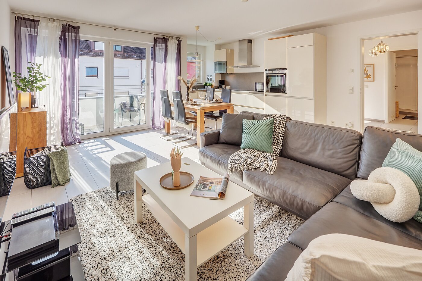 Etagenwohnung mit 2.5 Zimmern | München-Obergiesing | 70270 | Wohnraum