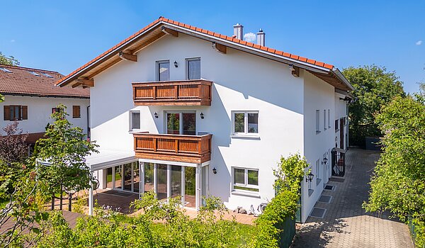 Besondere Immobilie mit 9 Zimmern | 70406 | Außenansicht