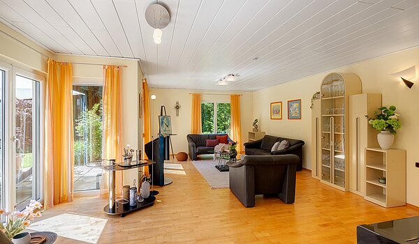 Einfamilienhaus mit 5 Zimmern | Icking | 70438 | Heller Wohnbereich mit...