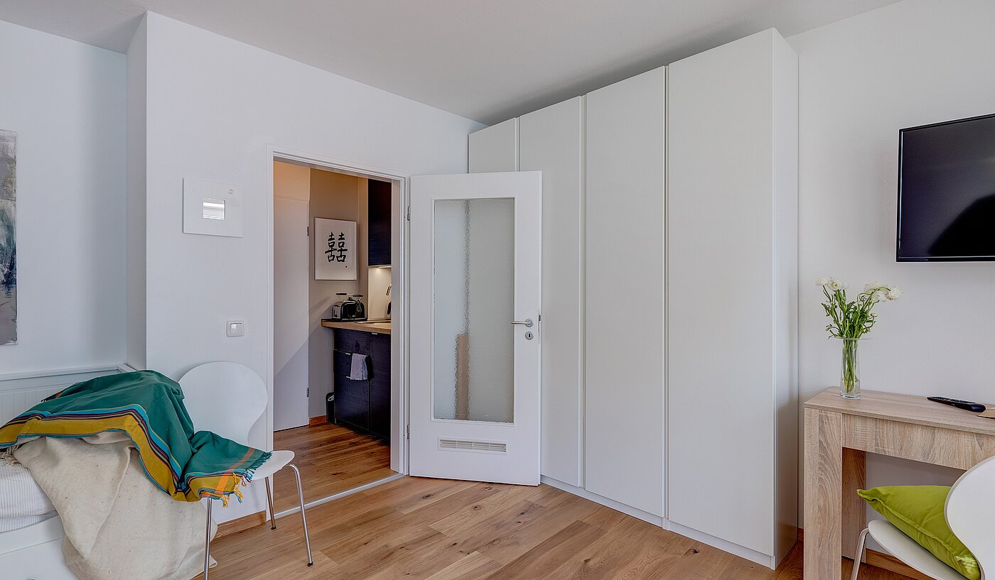 Etagenwohnung mit 1 Zimmer | München-Haidhausen | 70312 | Wohn- und Essbereich