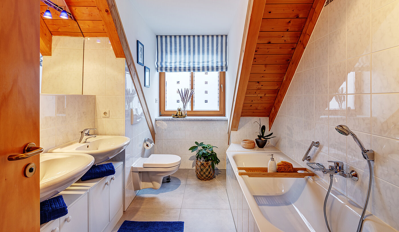 Maisonettewohnung mit 3.5 Zimmern | München-Trudering | 70391 | Bad