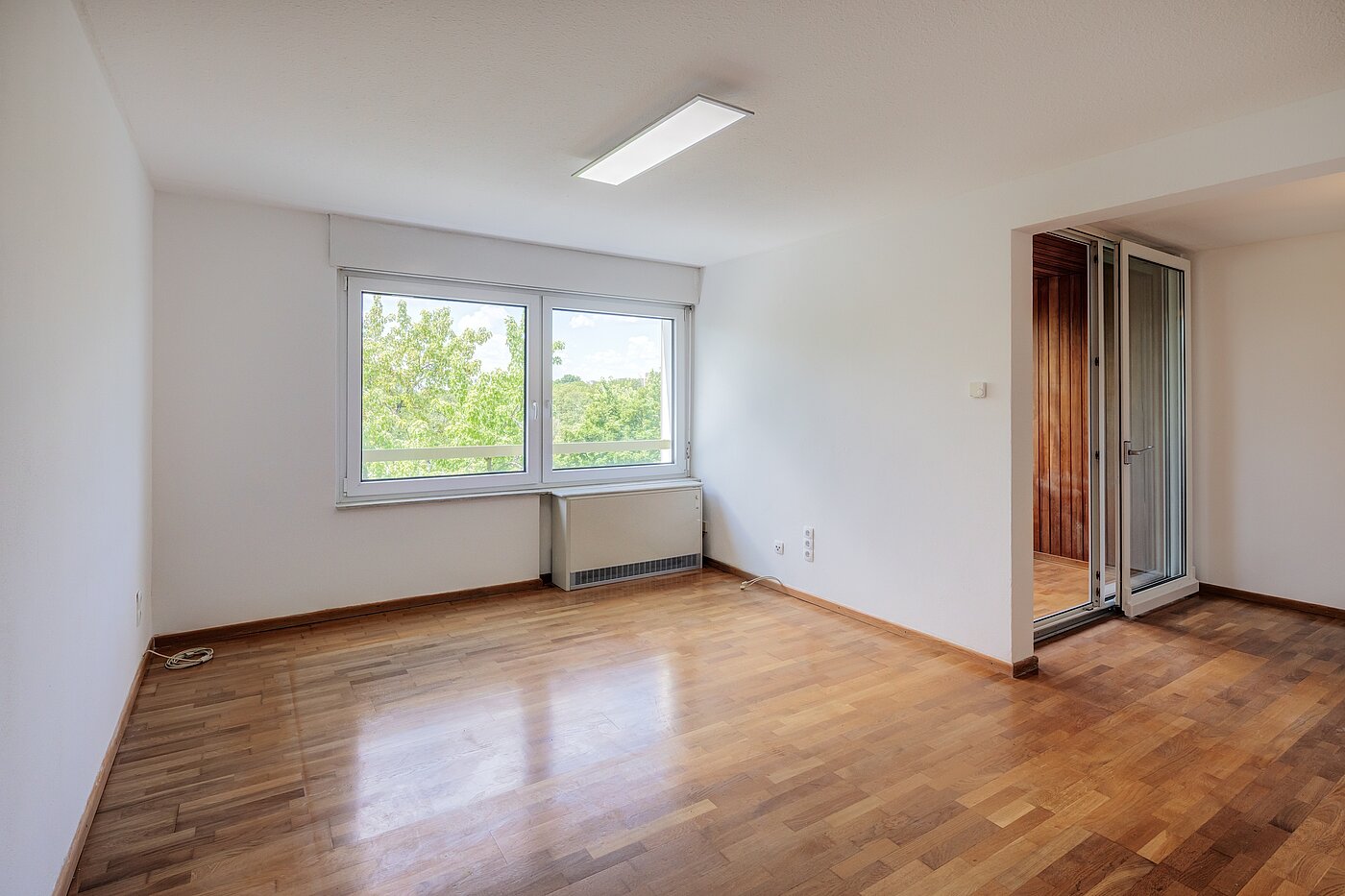 Etagenwohnung mit 2 Zimmern | München-Hadern | 704101 | Geräumiges Wohnzimmer