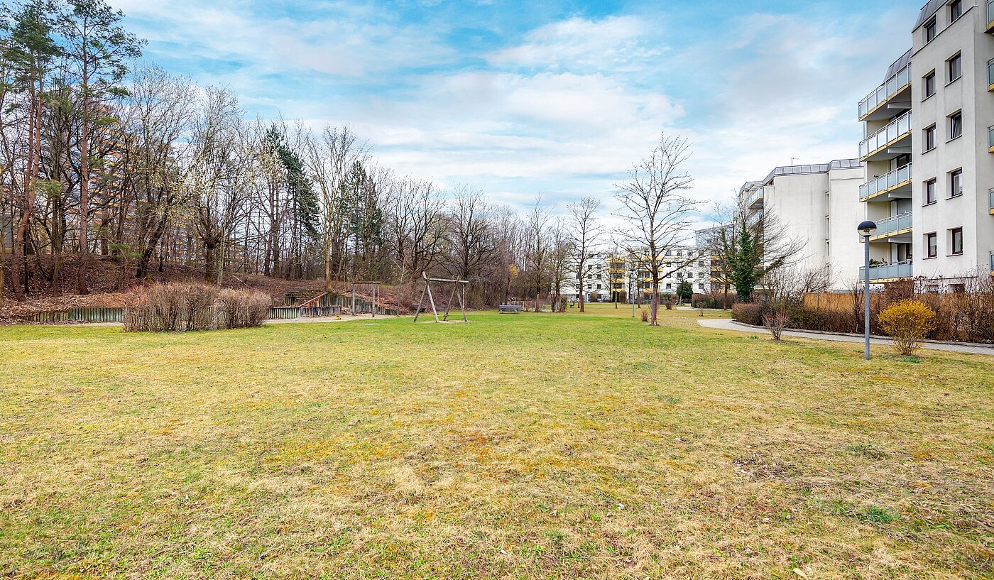 Etagenwohnung mit 2 Zimmern | München-Oberföhring | 2002ML7 | ...großen Grünflächen