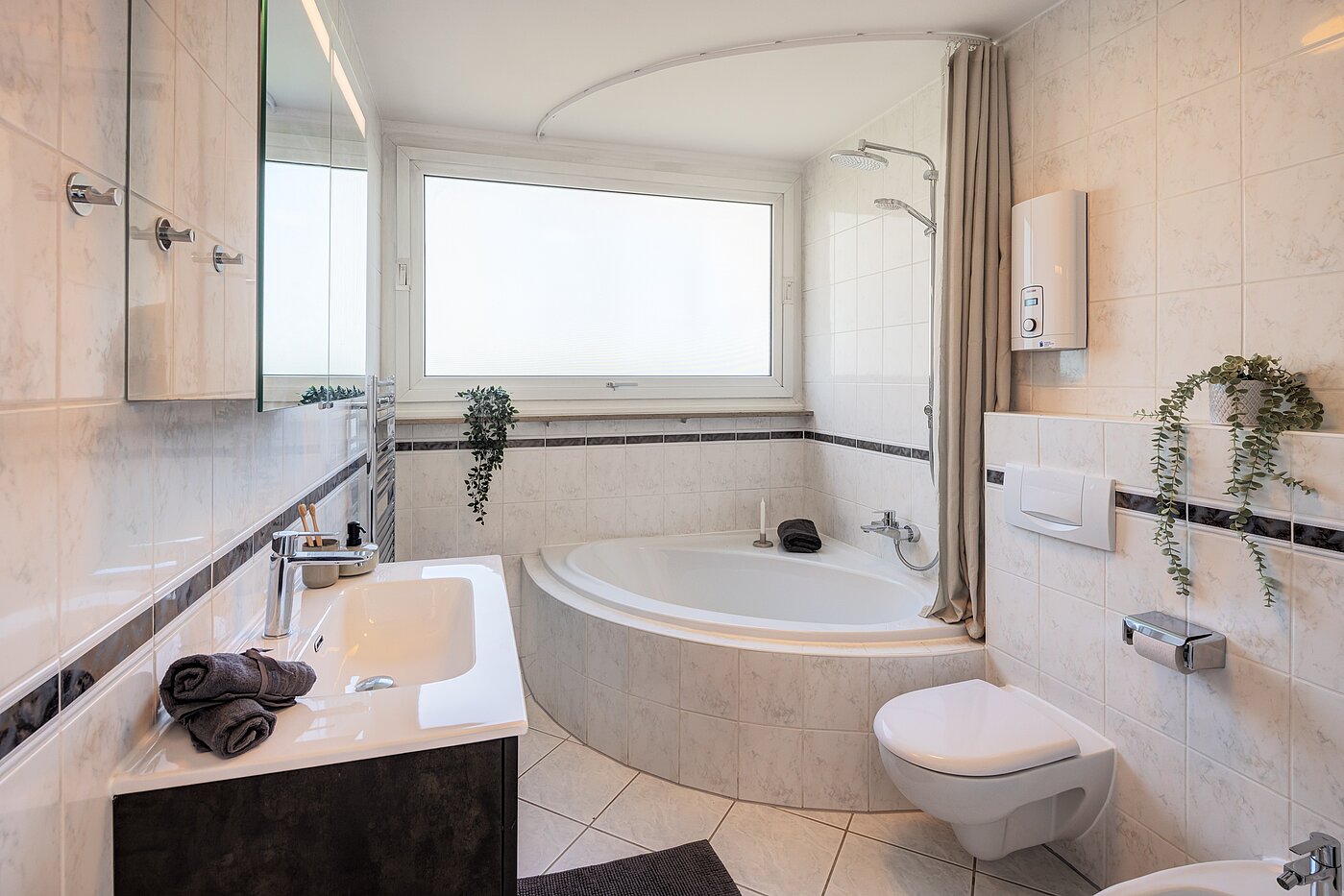 Terrassenwohnung mit 3.5 Zimmern | München-Berg am Laim | 123456 | Badezimmer