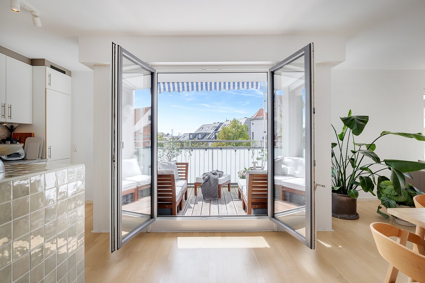 Etagenwohnung mit 3 Zimmern | München-Ludwigsvorstadt | 70488 | ...Süd-Loggia