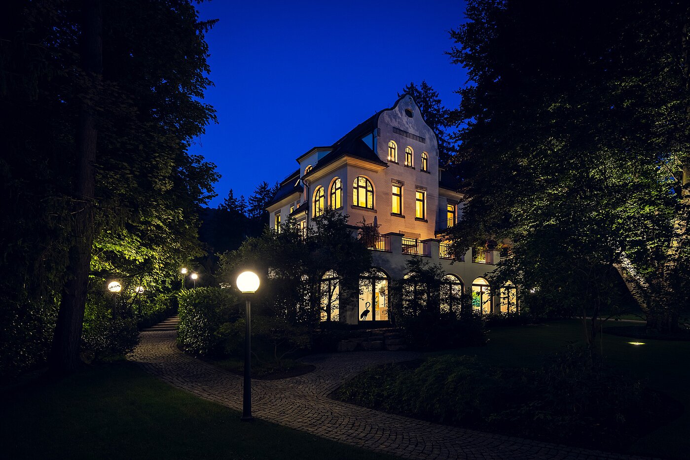 Villa mit 9 Zimmern | Reutlingen | 70231 | Villa bei Nacht