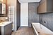 Erdgeschosswohnung mit 3 Zimmern | 70309 | Badezimmer... | Thumbnail