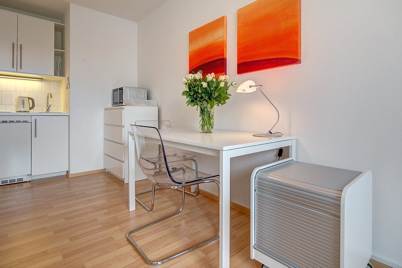 Erdgeschosswohnung mit 1 Zimmer | München-Isarvorstadt | 1908ML5 | Schreibtisch-Beispiel