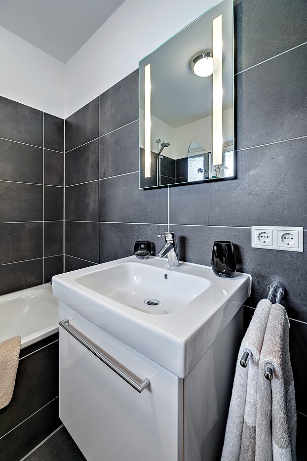 Etagenwohnung mit 1 Zimmer | München-Solln | 70137 | Bad mit Wanne