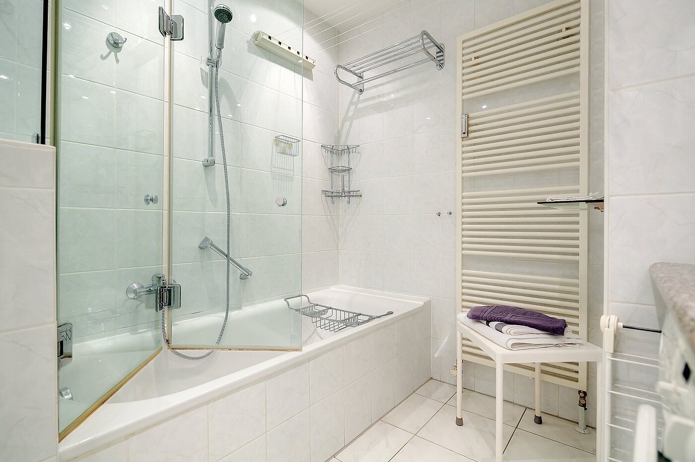Etagenwohnung mit 2 Zimmern | München-Schwabing | 2102ML3 | ... alles seinen Platz