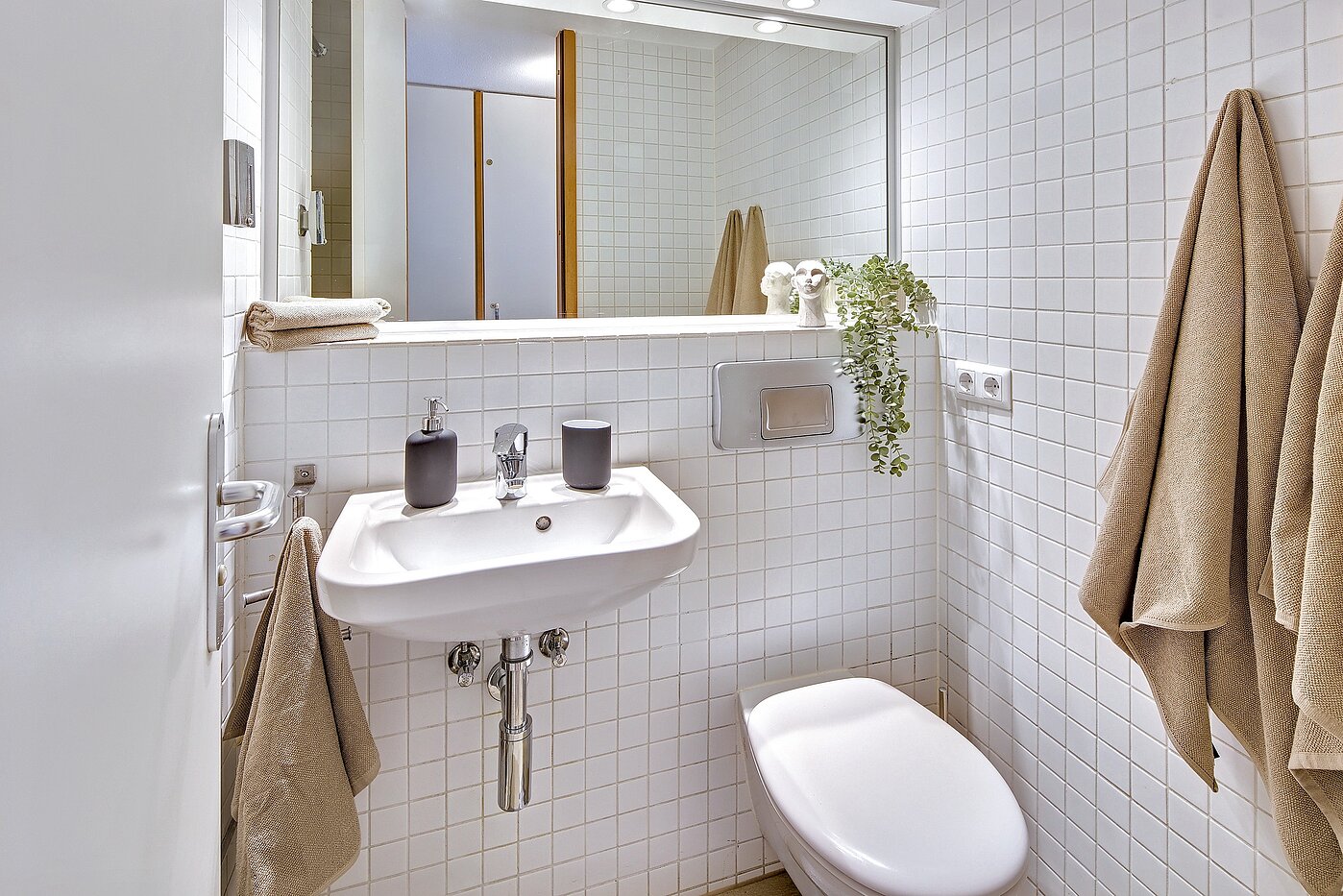 Apartment mit 1.5 Zimmern | München-Maxvorstadt | 70273 | Bad mit...