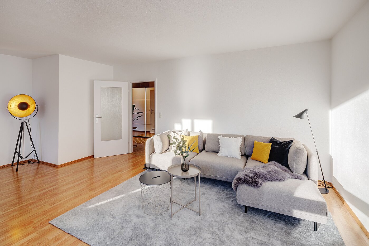 Etagenwohnung mit 3 Zimmern | München-Bogenhausen | 70085 | Gemütliches Wohnzimmer...
