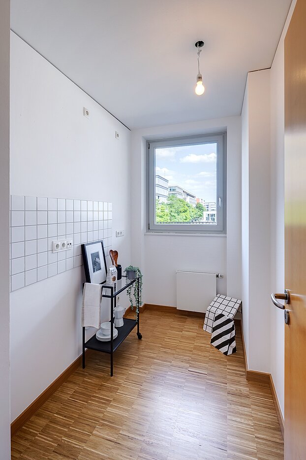 Etagenwohnung mit 2 Zimmern | München-Schwanthalerhöhe | 2206ML11 | Blick in die Küche...