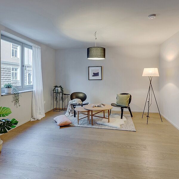 Lehel: Kernsanierte 2-Zimmer Wohnung