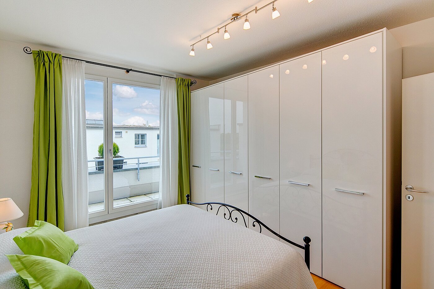 Etagenwohnung mit 3 Zimmern | München-Riem | 1906ML3 | ...Schlafzimmer.
