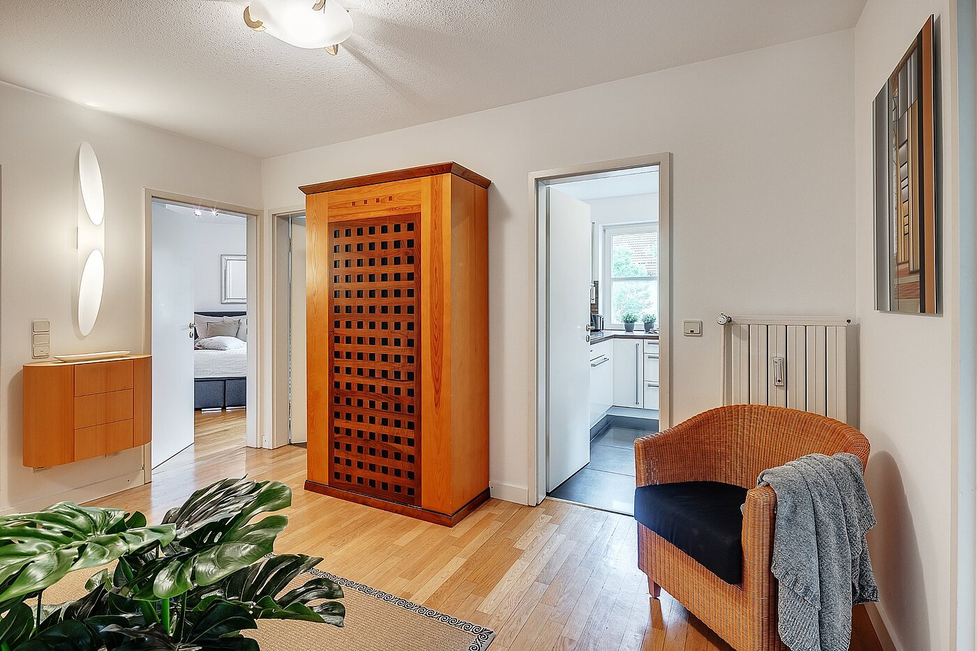 Etagenwohnung mit 3 Zimmern | München-Harlaching | 2108ML3 | ...und schöner Diele