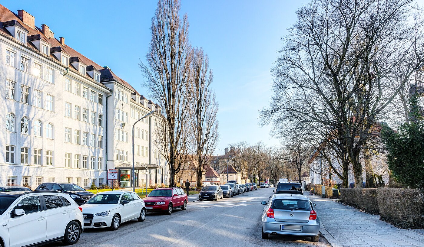 Etagenwohnung mit 2 Zimmern | München-Schwabing | 70195 | Ruhiges und...