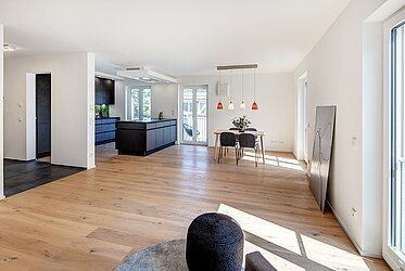 Obermenzing: 4-Zimmer Maisonette Traum in ruhiger Lage