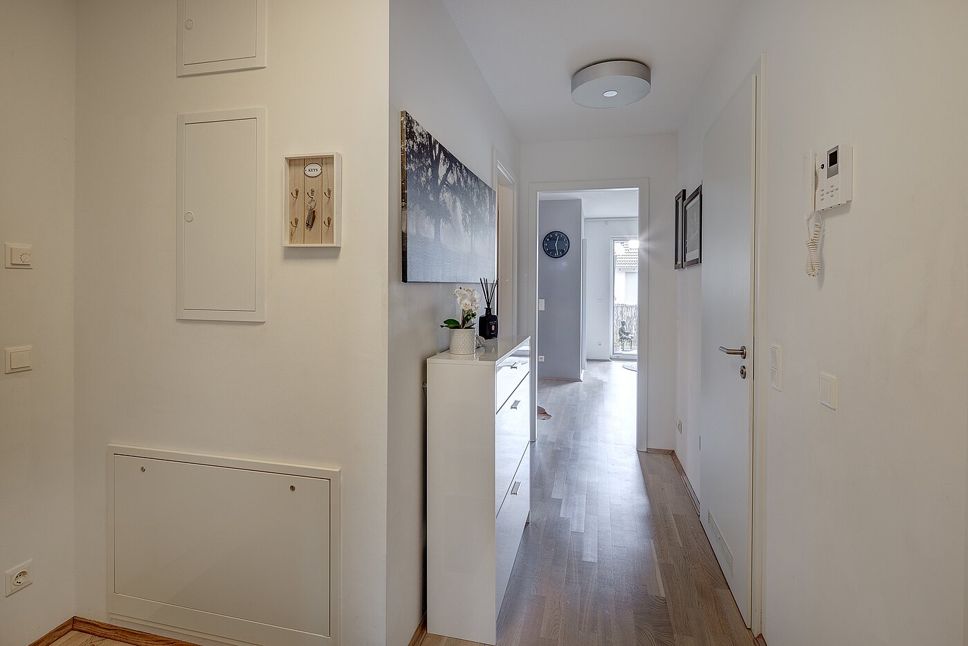 Etagenwohnung mit 3 Zimmern | 70483 | geräumiger Flur