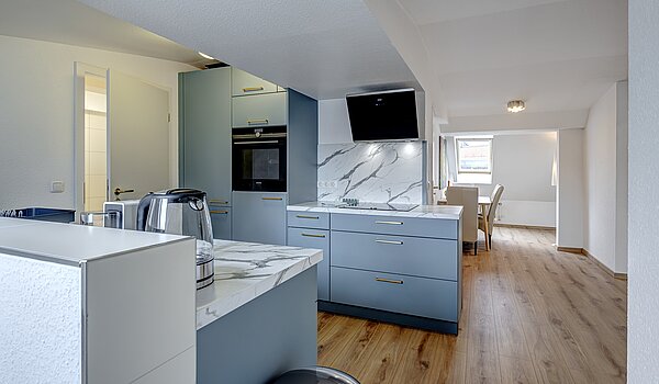 Dachgeschosswohnung mit 4.5 Zimmern | München-Ludwigsvorstadt | 70461 | Wohnen / Essen