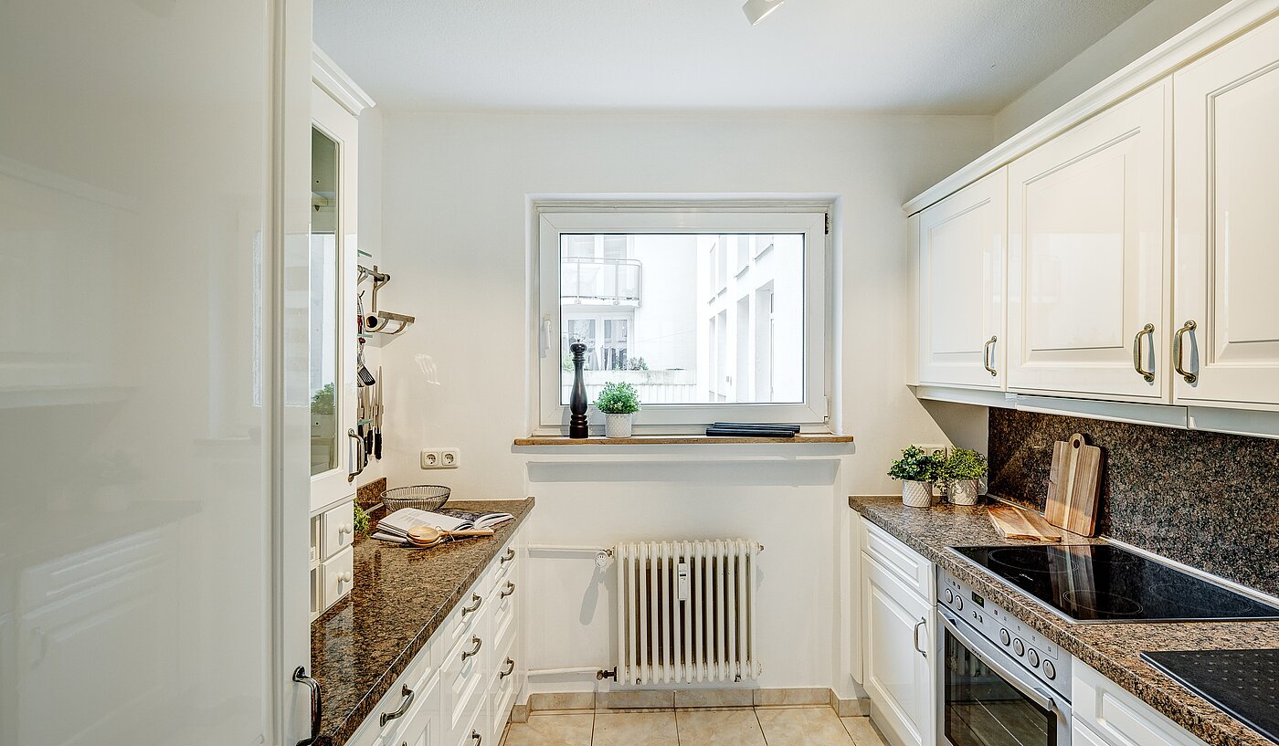 Etagenwohnung mit 3 Zimmern | München-Maxvorstadt | 2203ML31 | Geräumige, helle Küche mit...