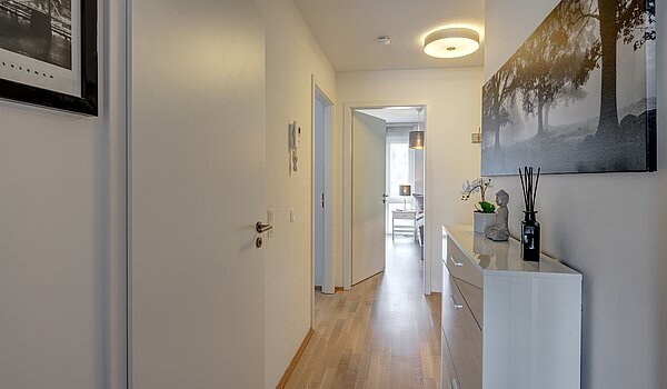 Etagenwohnung mit 3 Zimmern | 70483 | Flur zum Schlafbereich