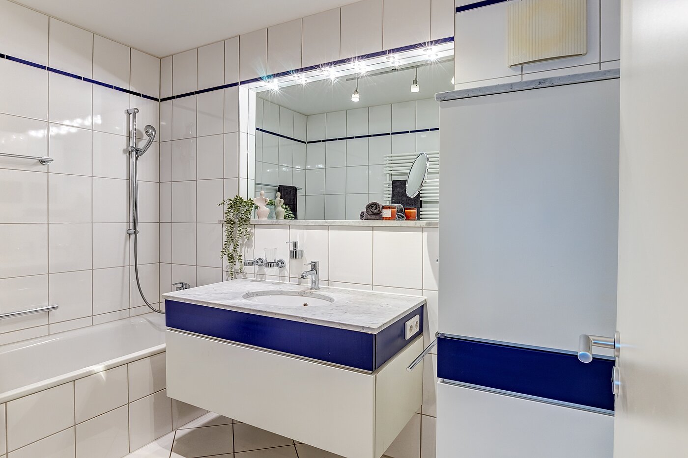 Etagenwohnung mit 3 Zimmern | München-Neuhausen | 70489 | Badezimmer