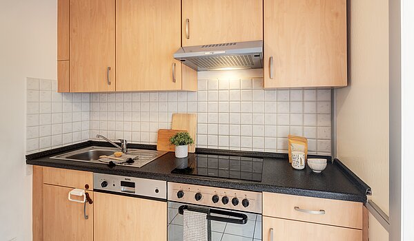 Etagenwohnung mit 3 Zimmern | München-Bogenhausen | 70261 | ...mit allen Küchengeräten