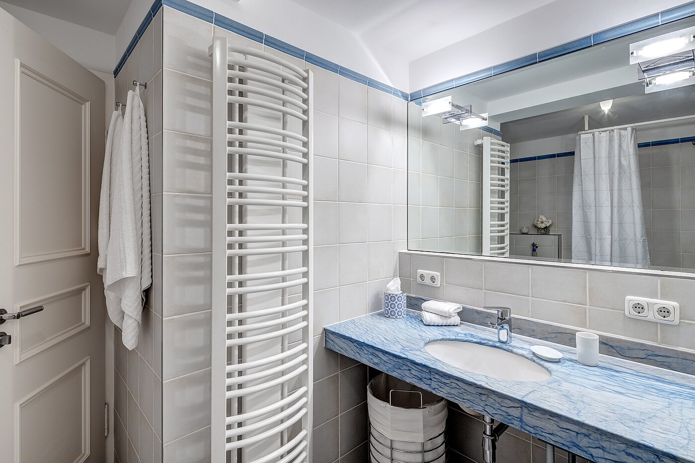 Etagenwohnung mit 3 Zimmern | München-Schwabing | 2212ML1 | ...Badezimmer