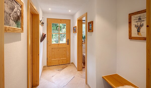 Erdgeschosswohnung mit 2.5 Zimmern | Kreuth | 701351 | Garderobe